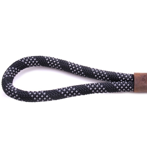 Dog Leash: 5-foot Reflective Nylon Rope Slip Lead, Black - Picture 3 of 5